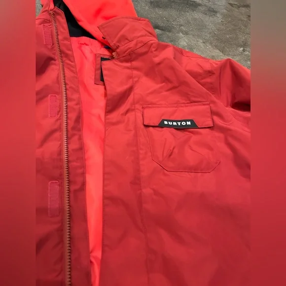 Burton Dunmore Ski Jacket -mens size Small, excellent condition!